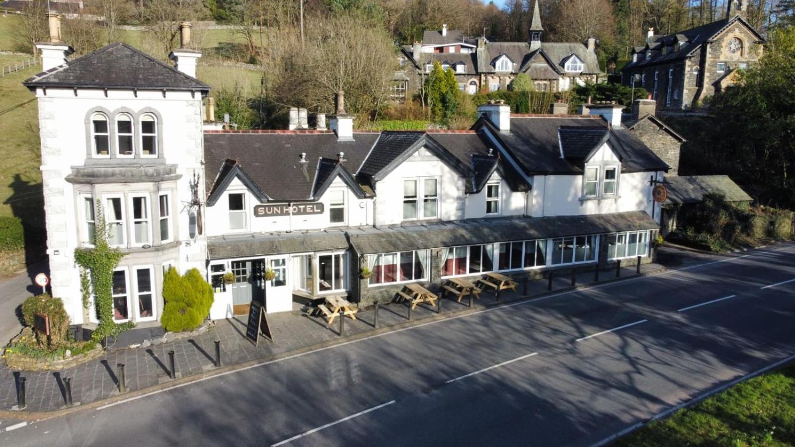The Sun Inn Troutbeck Bridge Eksteriør billede